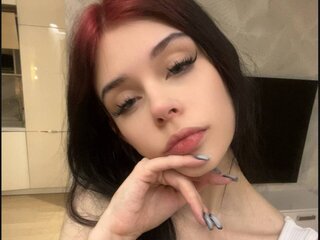 LoraBrow livesex